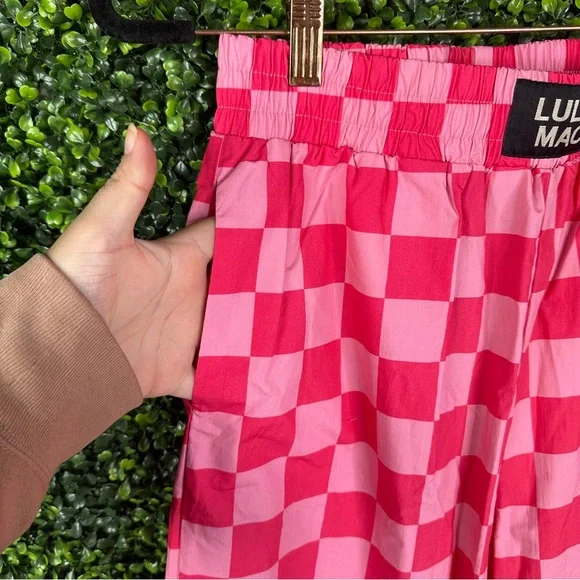 Nwt woman’s Pink Checkered straight leg pants - Picture 6 of 9